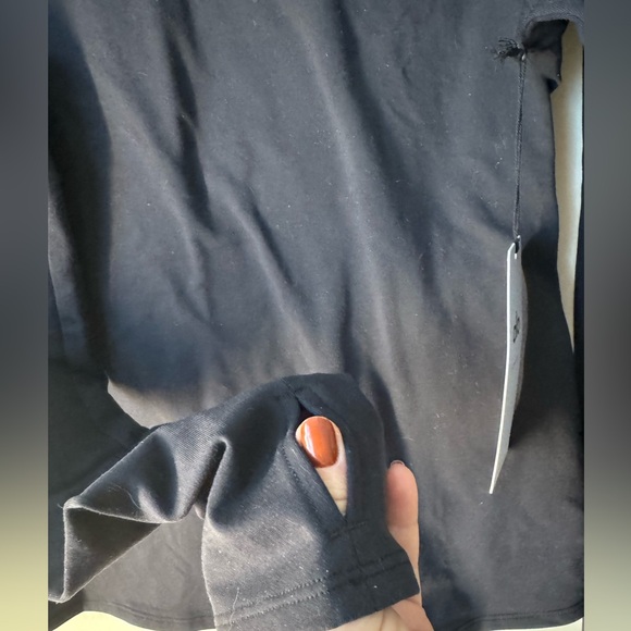 Alo Yoga Airbrush Warm Nocturne Long Sleeve in black - Picture 10 of 15